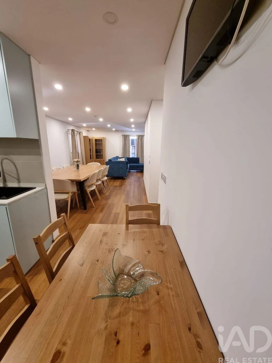 Moradia T4 para Venda em Castêlo da Maia Foto 6