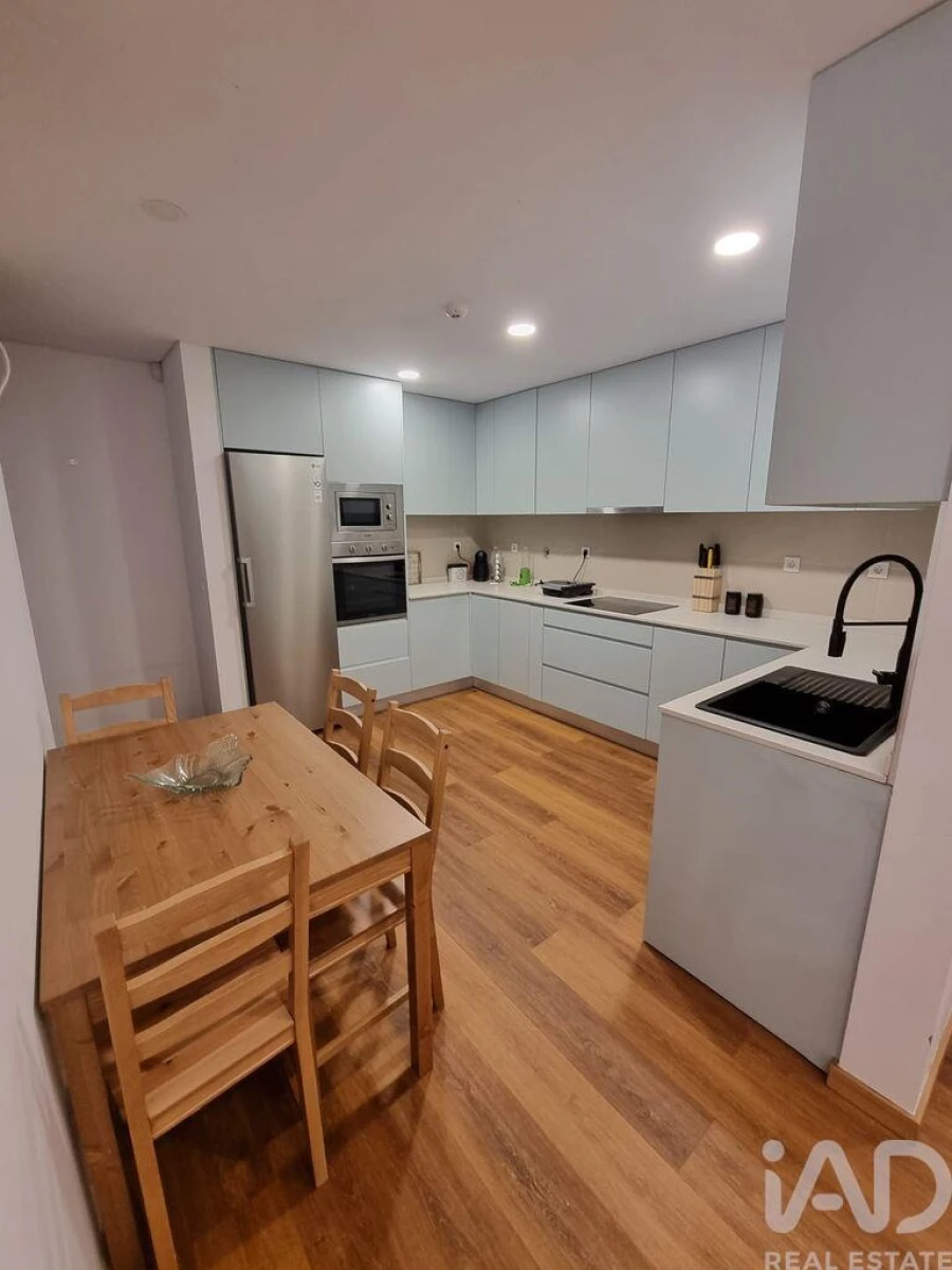 Moradia T4 para Venda em Castêlo da Maia Foto 9