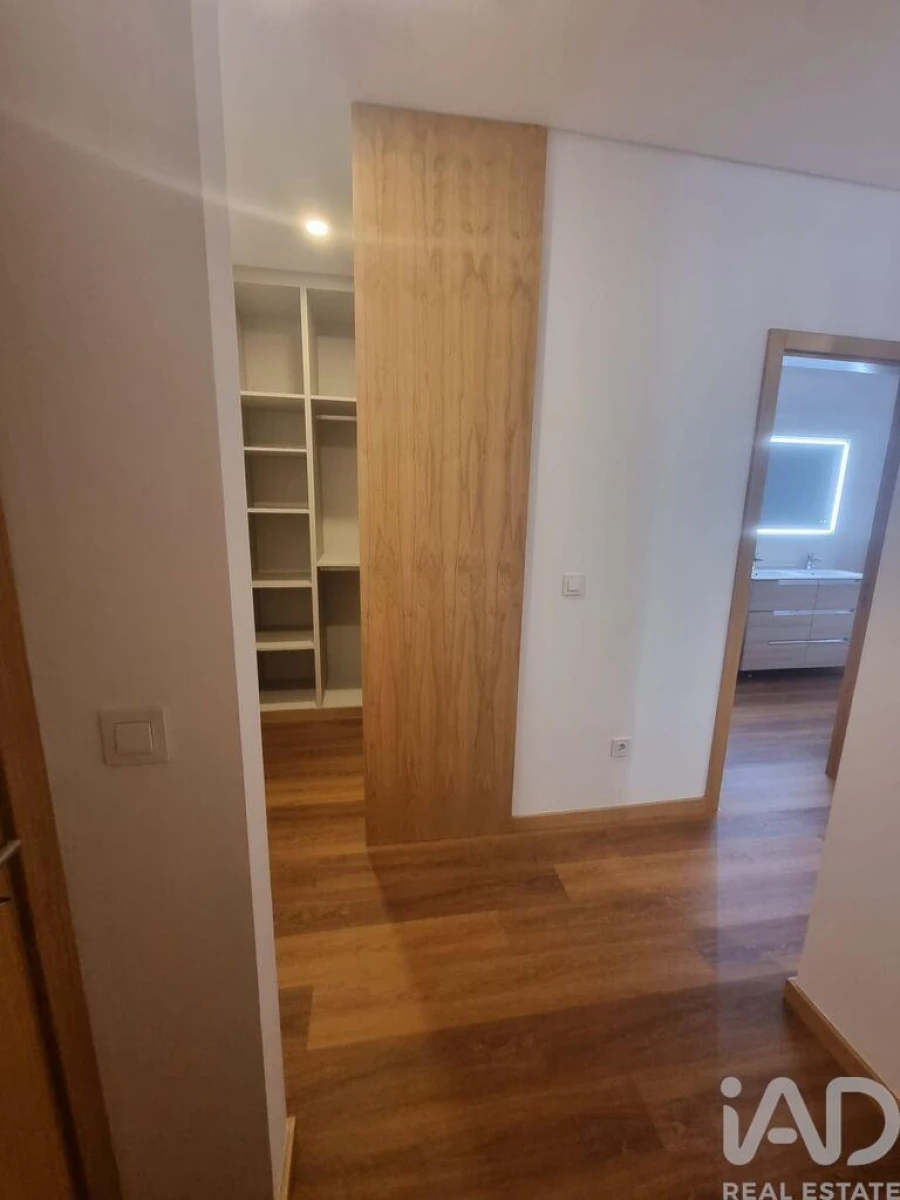 Moradia T4 para Venda em Castêlo da Maia Foto 23