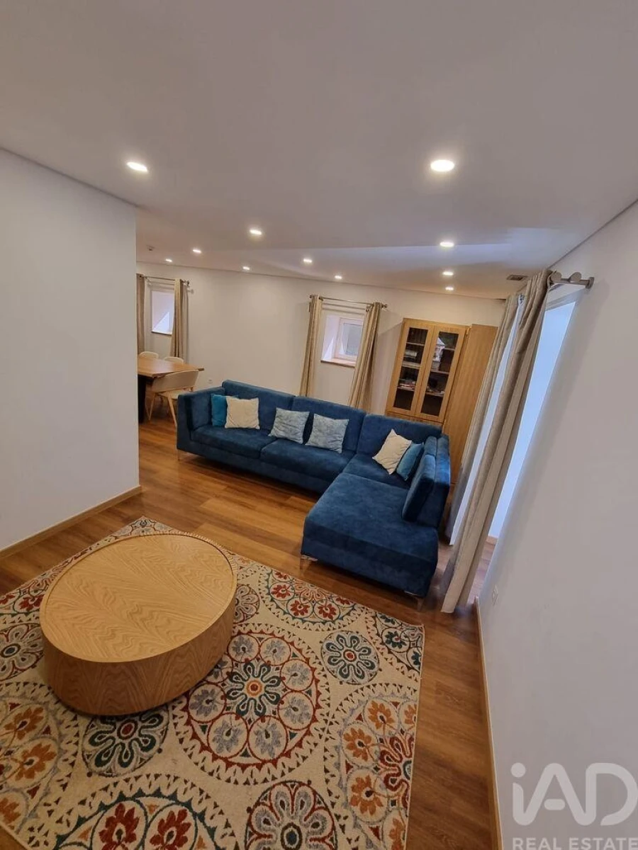 Moradia T4 para Venda em Castêlo da Maia Foto 2