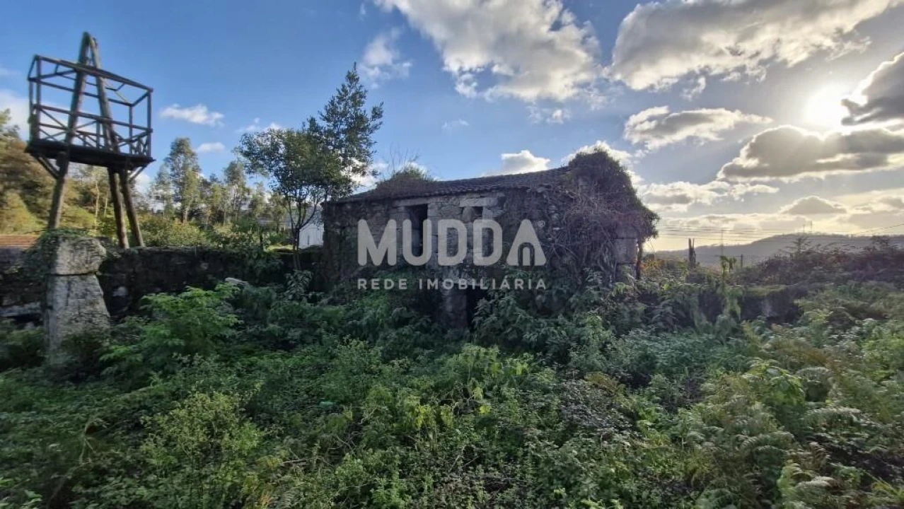 Moradia T2 para Venda em Romariz Foto 11