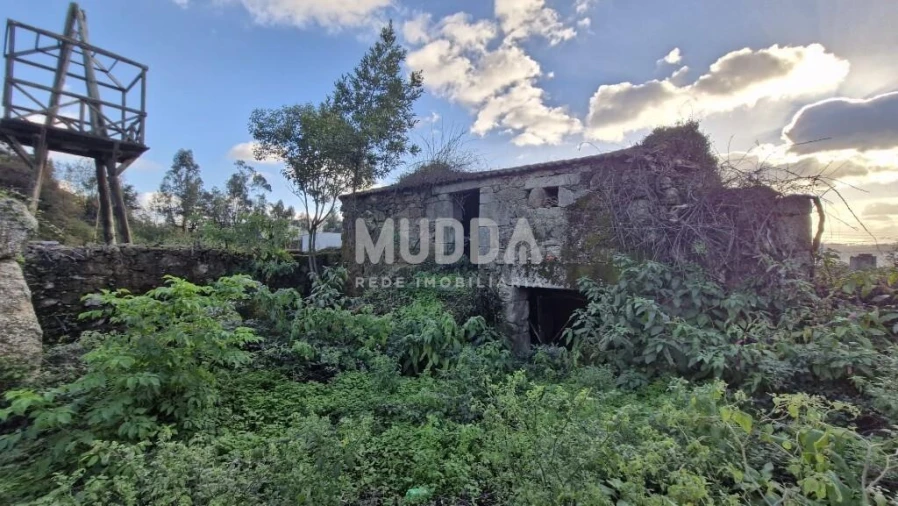 Moradia T2 para Venda em Romariz Foto 3