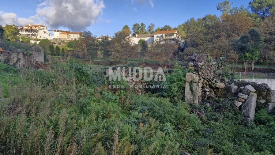 Moradia T2 para Venda em Romariz Foto 4