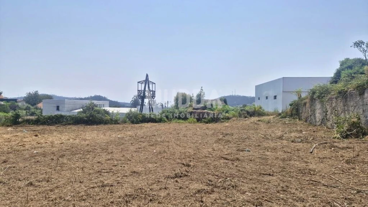 Moradia T2 para Venda em Romariz Foto 6