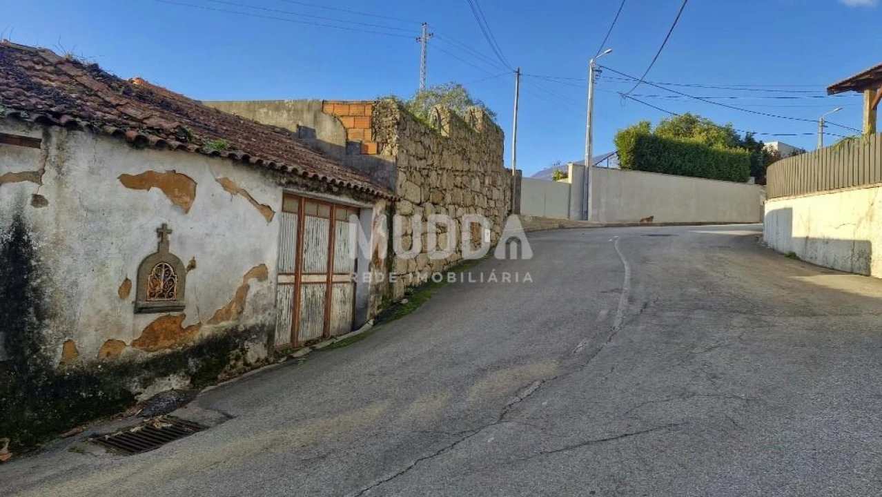 Moradia T2 para Venda em Romariz Foto 13