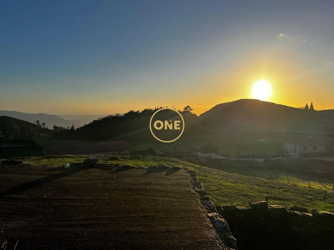 Terreno para Venda em Chorense e Monte Foto 2
