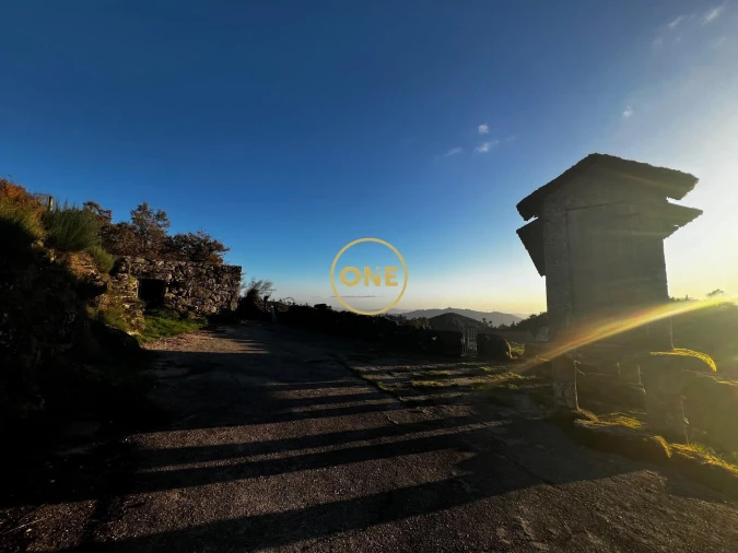 Terreno para Venda em Chorense e Monte Foto 4