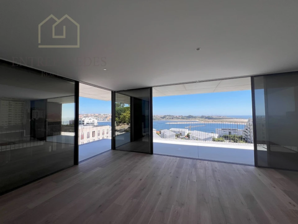 Apartamento T2 para Venda em Aldoar, Foz do Douro e Nevogilde Foto 2
