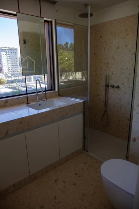 Apartamento T2 para Venda em Aldoar, Foz do Douro e Nevogilde