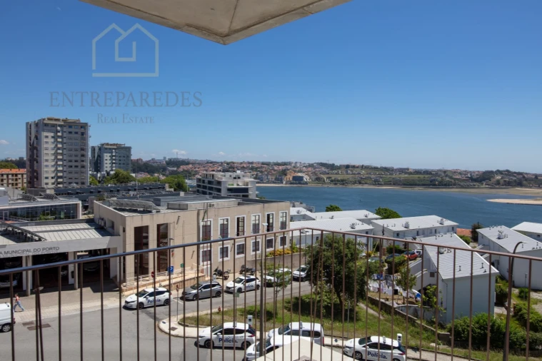 Apartamento T2 para Venda em Aldoar, Foz do Douro e Nevogilde Foto 12