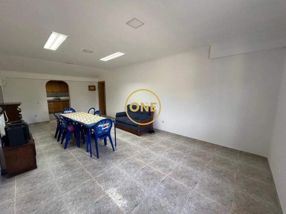 Moradia T4 para Venda em Branca Foto 16