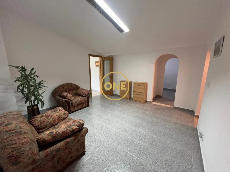 Moradia T4 para Venda em Branca Foto 15