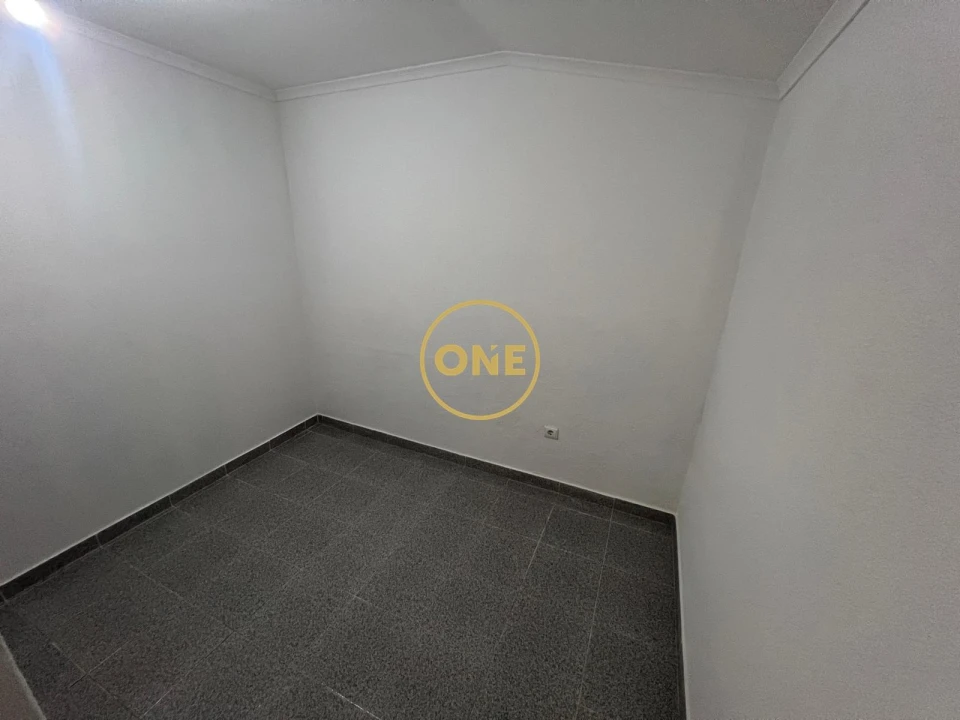 Moradia T4 para Venda em Branca Foto 29