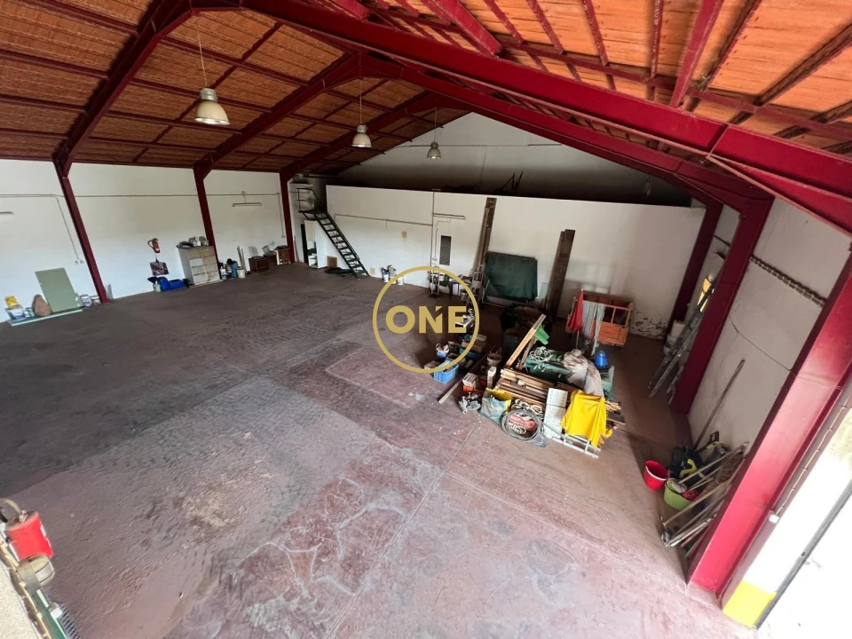 Moradia T4 para Venda em Branca Foto 36