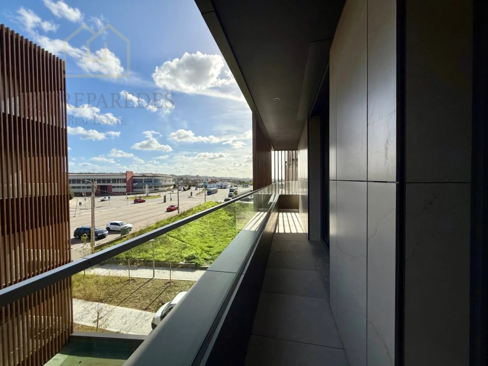 Apartamento T2 para Venda em Espinho Foto 1