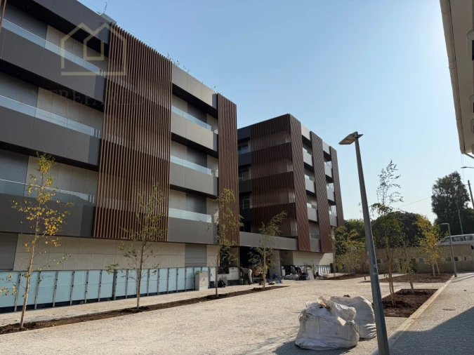 Apartamento T2 para Venda em Espinho Foto 6