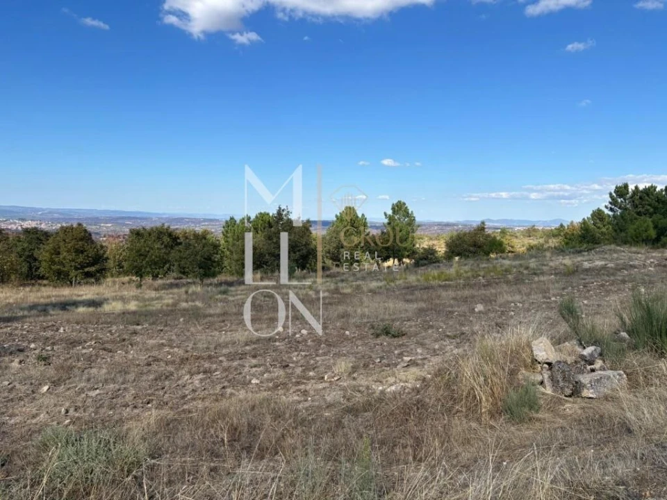 Terreno para Venda em Codesseiro Foto 3