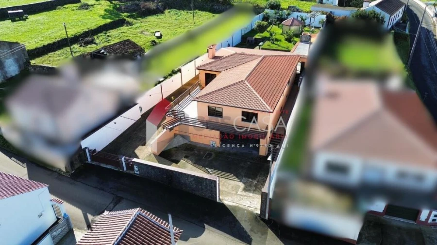 Moradia T4 para Venda em Agualva Foto 40