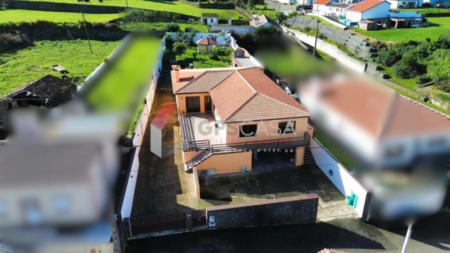 Moradia T4 para Venda em Agualva Foto 1