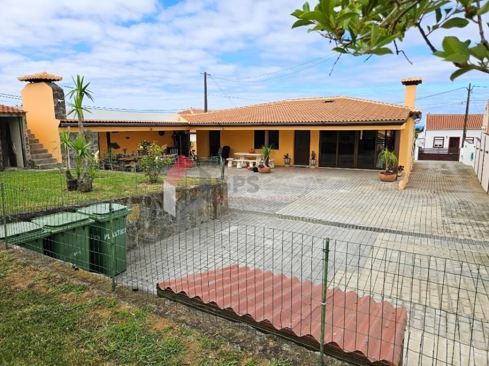 Moradia T4 para Venda em Agualva Foto 37