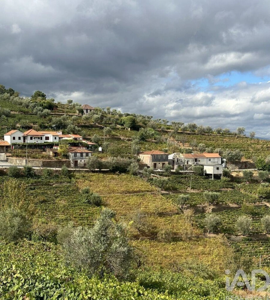 Moradia T3 para Venda em Cambres Foto 2