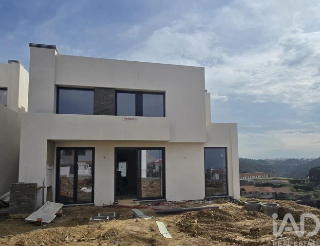 Moradia T4 para Venda em Mafra Foto 3