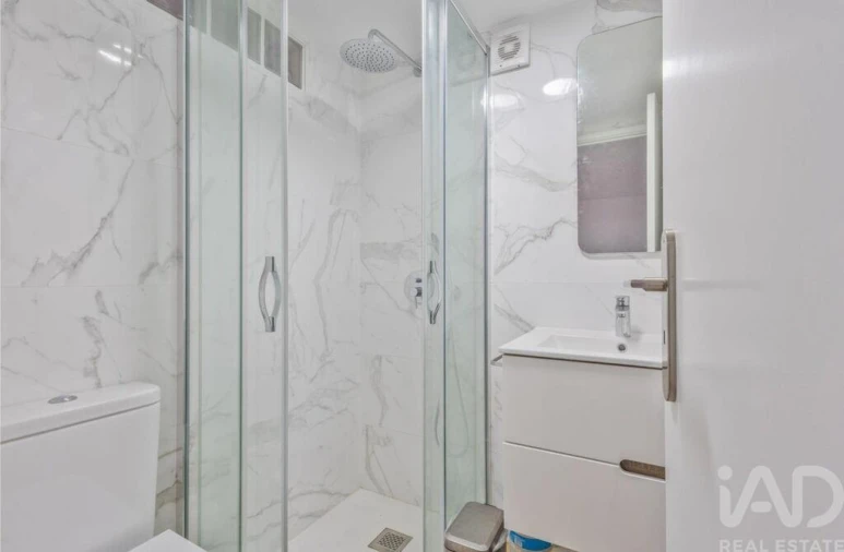 Moradia T3 para Venda em Areeiro Foto 25