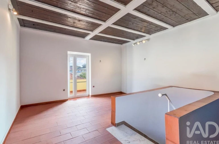 Moradia T3 para Venda em Areeiro Foto 18