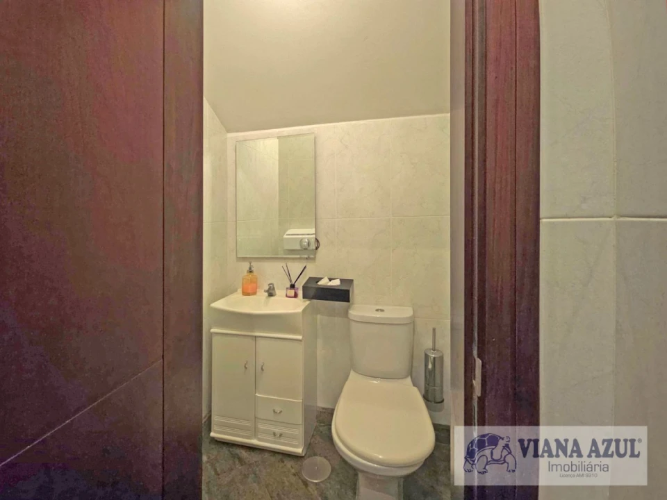 Loja para Arrendamento em Santa Maria Maior e Monserrate e Meadela Foto 11