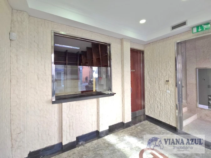 Loja para Arrendamento em Santa Maria Maior e Monserrate e Meadela Foto 3