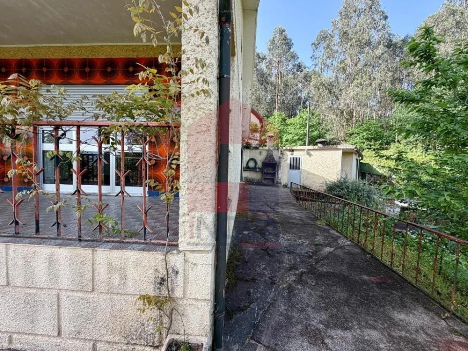 Moradia T3 para Venda em Vila Verde e Barbudo Foto 26