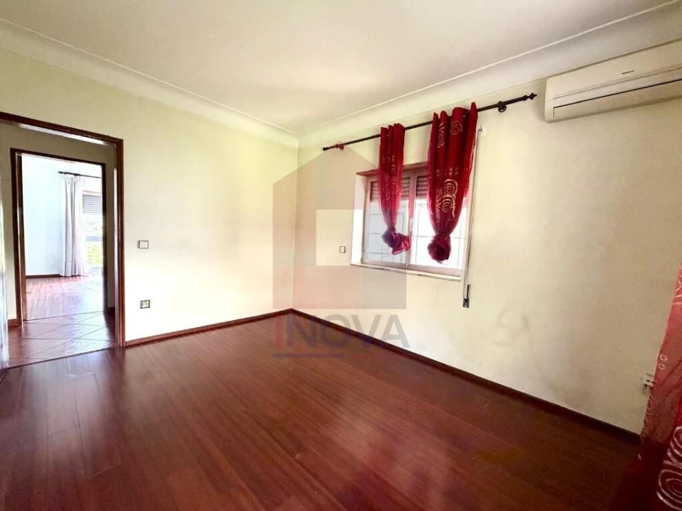 Moradia T3 para Venda em Vila Verde e Barbudo Foto 16