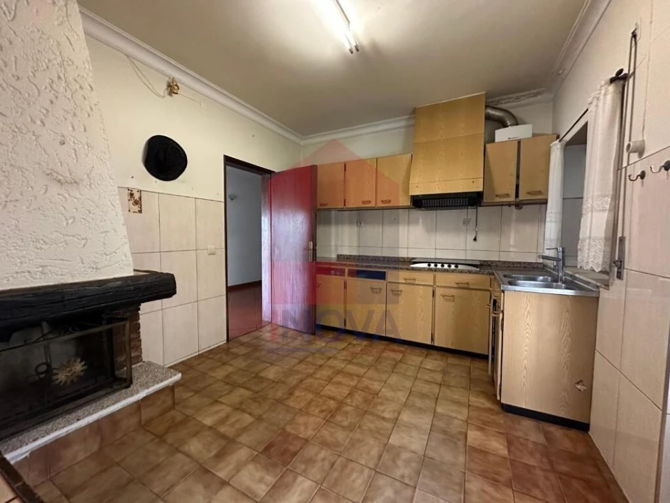 Moradia T3 para Venda em Vila Verde e Barbudo Foto 7