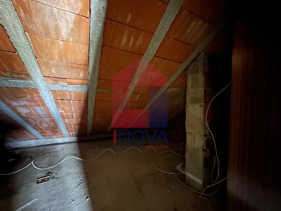 Moradia T3 para Venda em Vila Verde e Barbudo Foto 22