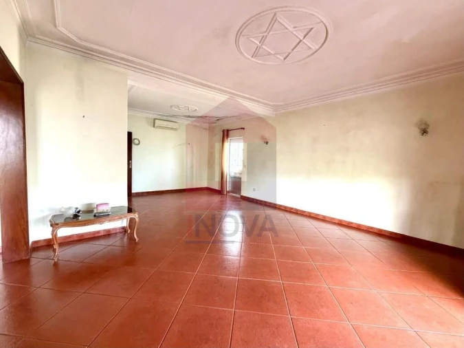 Moradia T3 para Venda em Vila Verde e Barbudo Foto 6