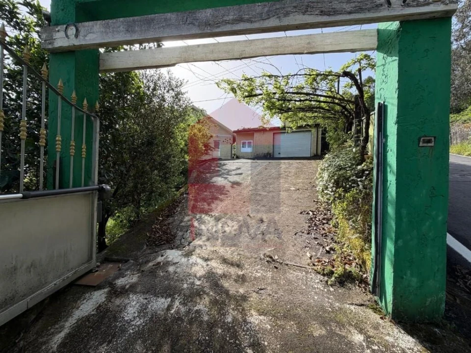 Moradia T3 para Venda em Vila Verde e Barbudo Foto 67