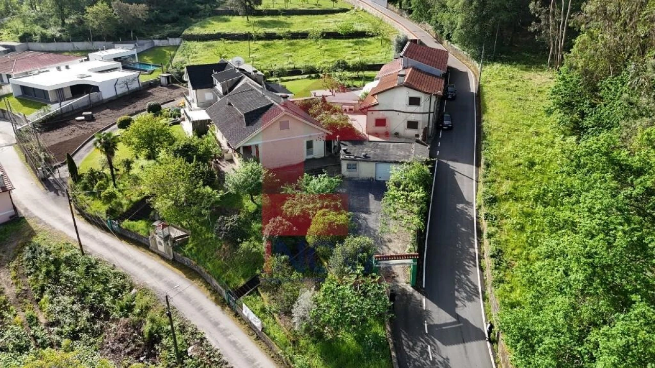 Moradia T3 para Venda em Vila Verde e Barbudo Foto 40