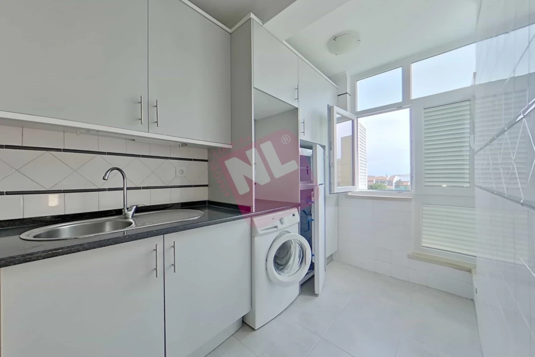 Apartamento T1 para Arrendamento em Lumiar Foto 15