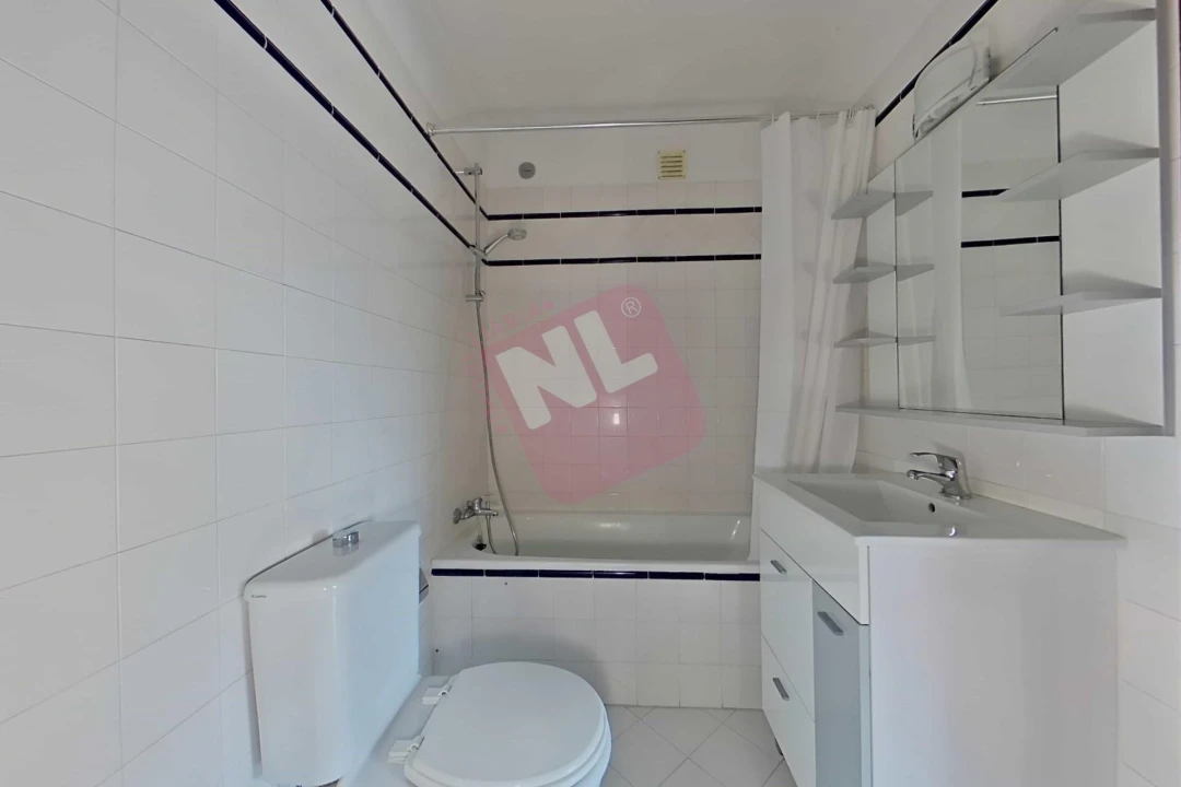 Apartamento T1 para Arrendamento em Lumiar Foto 22