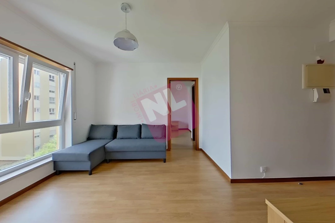Apartamento T1 para Arrendamento em Lumiar Foto 9