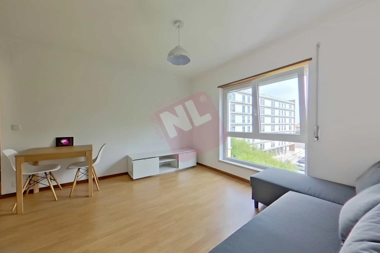 Apartamento T1 para Arrendamento em Lumiar Foto 11