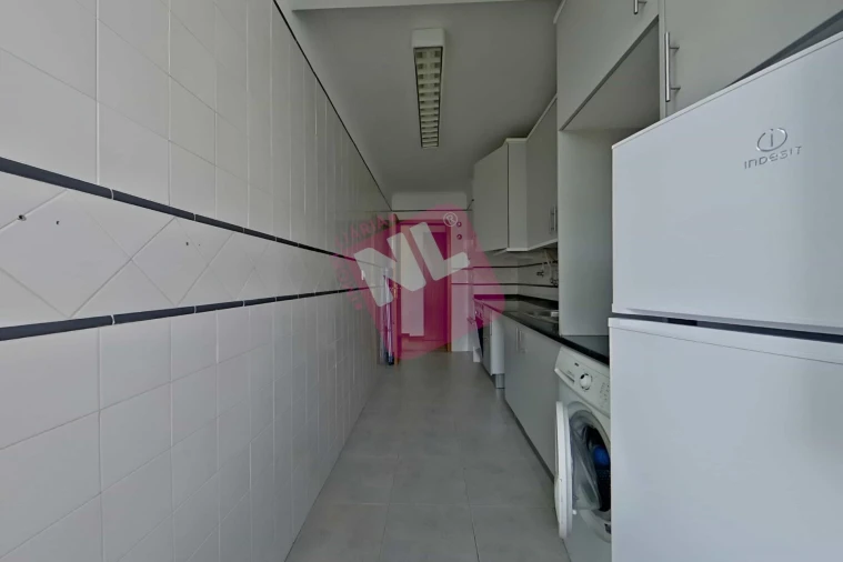 Apartamento T1 para Arrendamento em Lumiar Foto 16