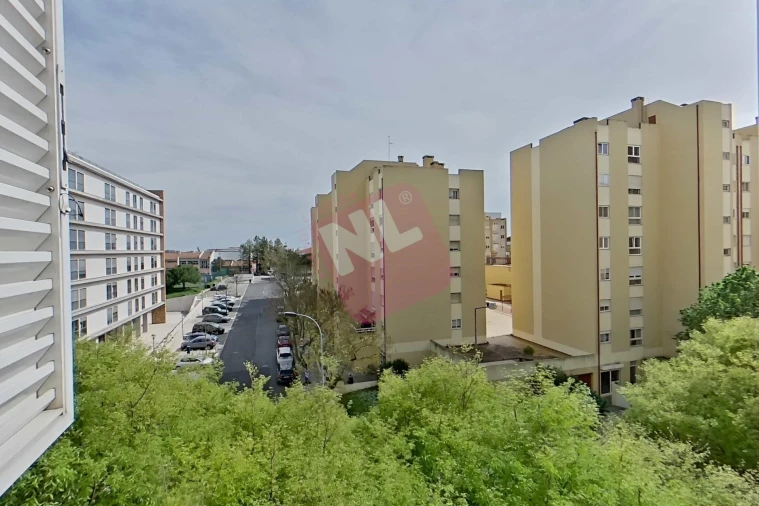 Apartamento T1 para Arrendamento em Lumiar Foto 25