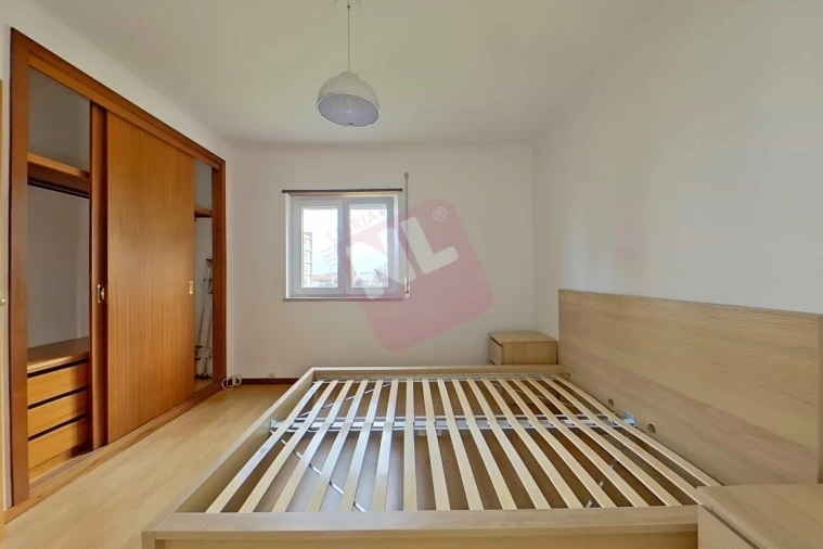 Apartamento T1 para Arrendamento em Lumiar Foto 18