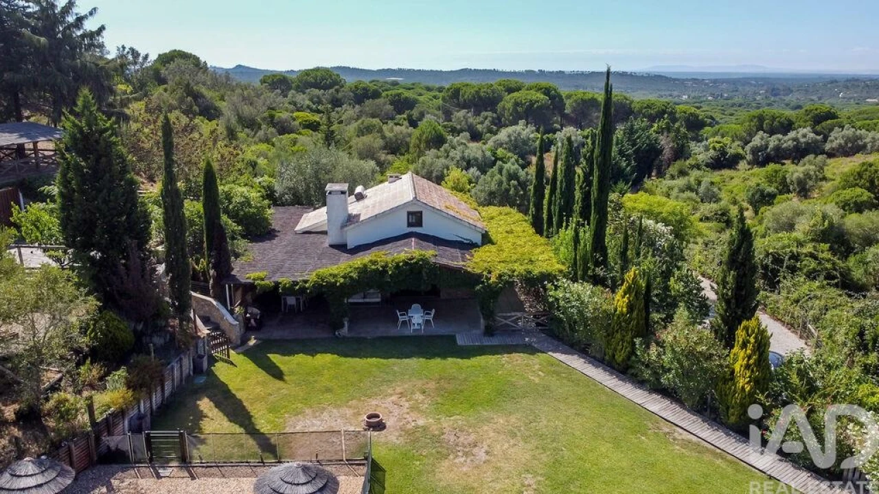 Moradia T2 para Venda em Sesimbra (Castelo) Foto 5