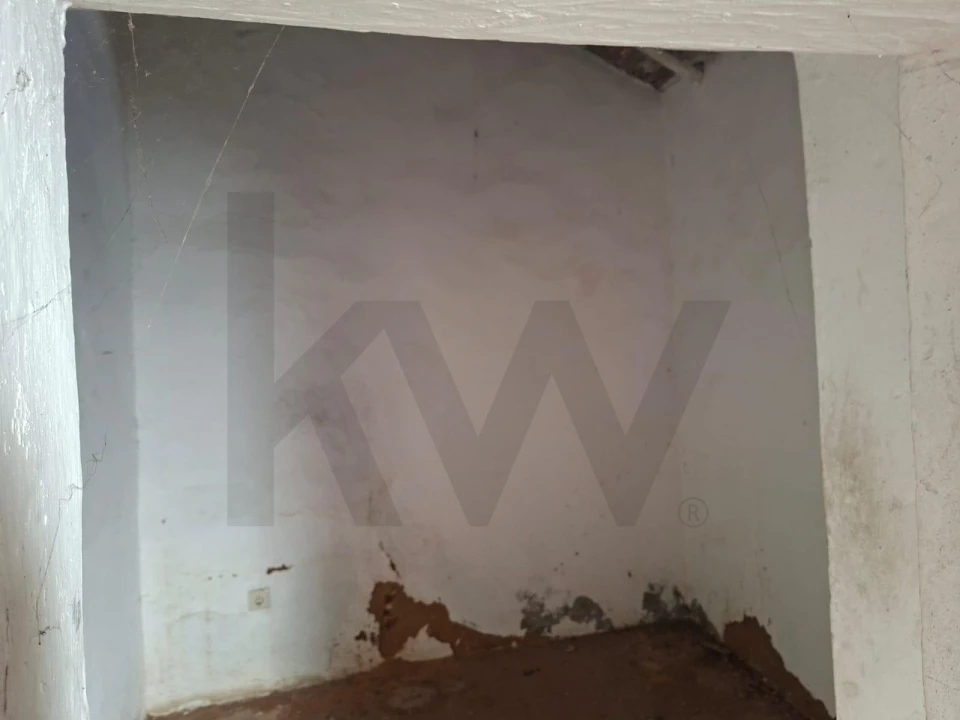 Moradia T2 para Venda em Odiaxere Foto 8