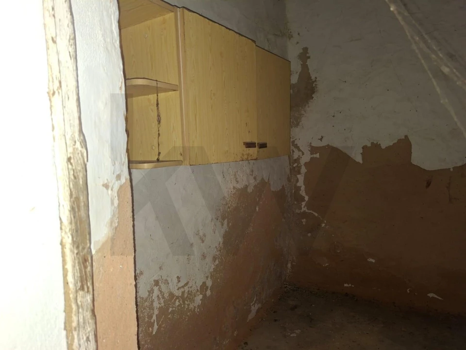 Moradia T2 para Venda em Odiaxere Foto 12