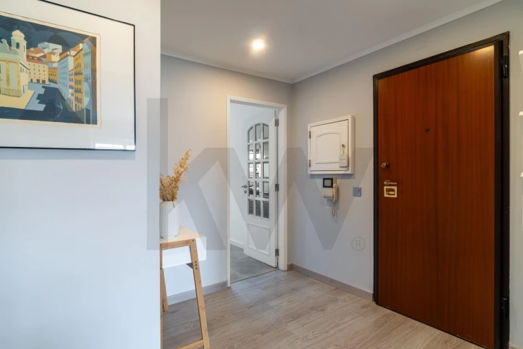 Apartamento T3 para Venda em Alcabideche Foto 6