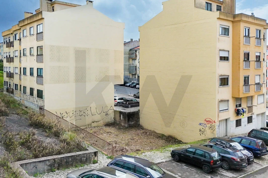 Terreno para Venda em Algueirão-Mem Martins Foto 7