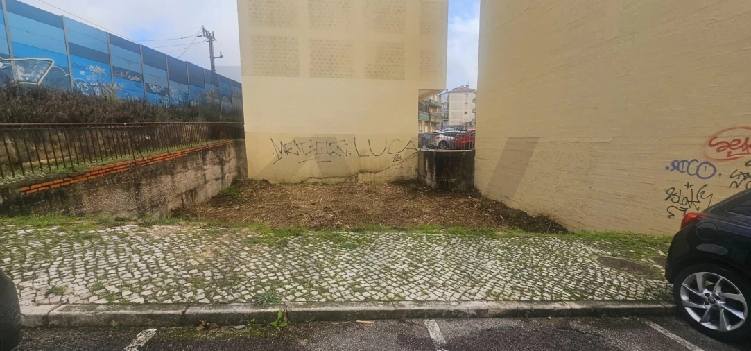 Terreno para Venda em Algueirão-Mem Martins Foto 15